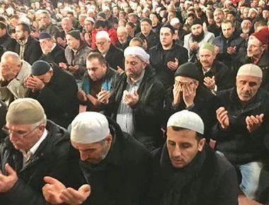 Στιγμές χαλιφάτου στην Τουρκία - Εκδόθηκε «φετφά» για να προσευχηθούν για τον τουρκικό στρατό στο Αφρίν!